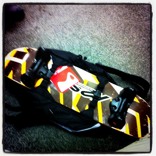 Tシャツ、短パンでこれしょってるから絶対にこれから会社とは思われてないな（笑）