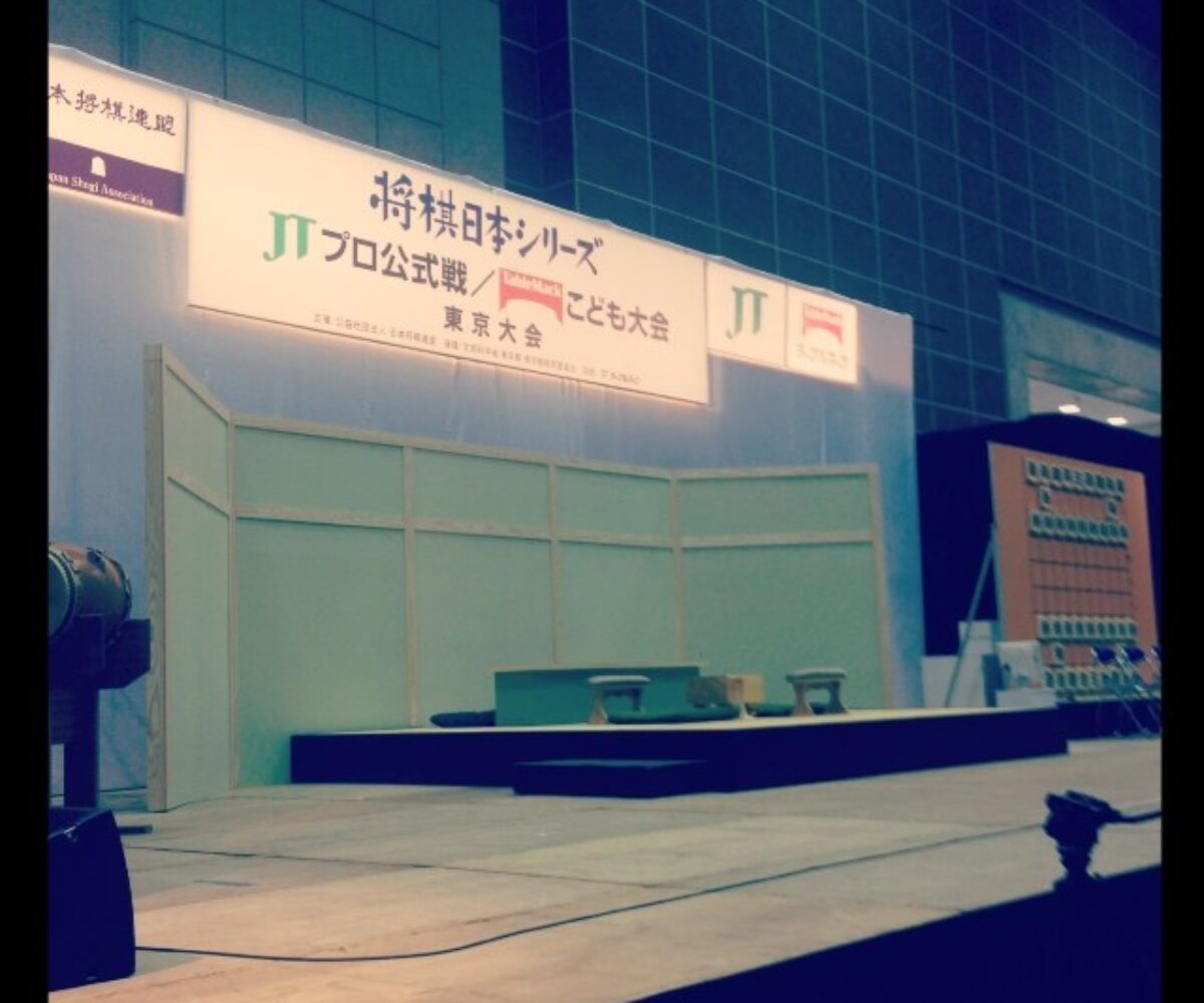 2013年11月10日 (09:48)